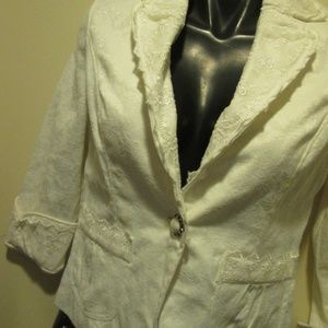 SASSY BRAND BLAZER, LARGE, LACE ACCENTS, FITTED
